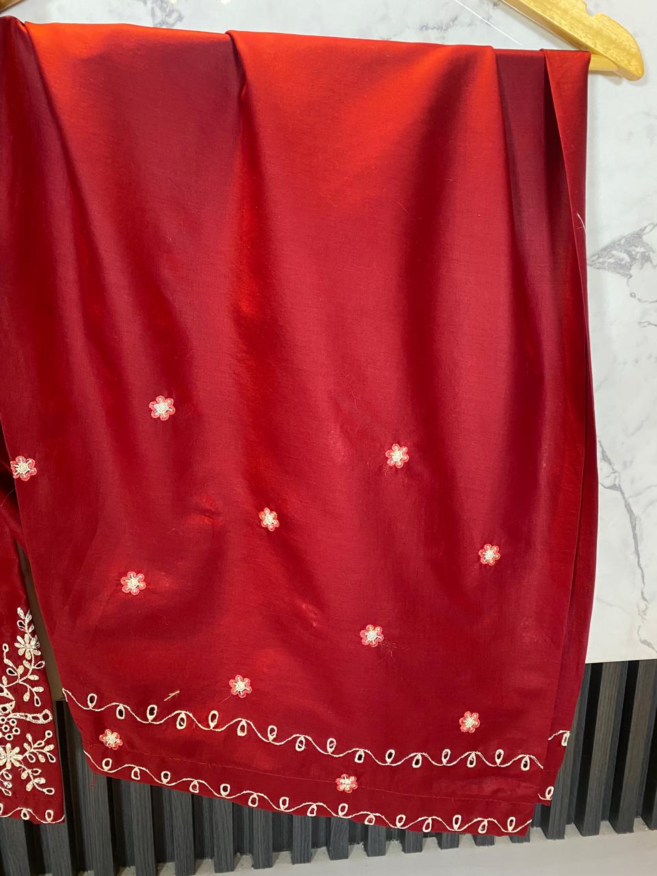 2 Piece – Embroidered Lawn Suit with Farshi Shalwar