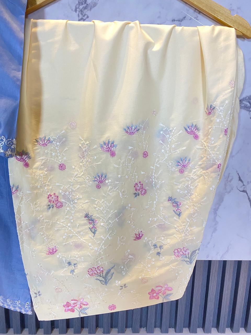 2 Piece – Embroidered Lawn Suit with Farshi Shalwar