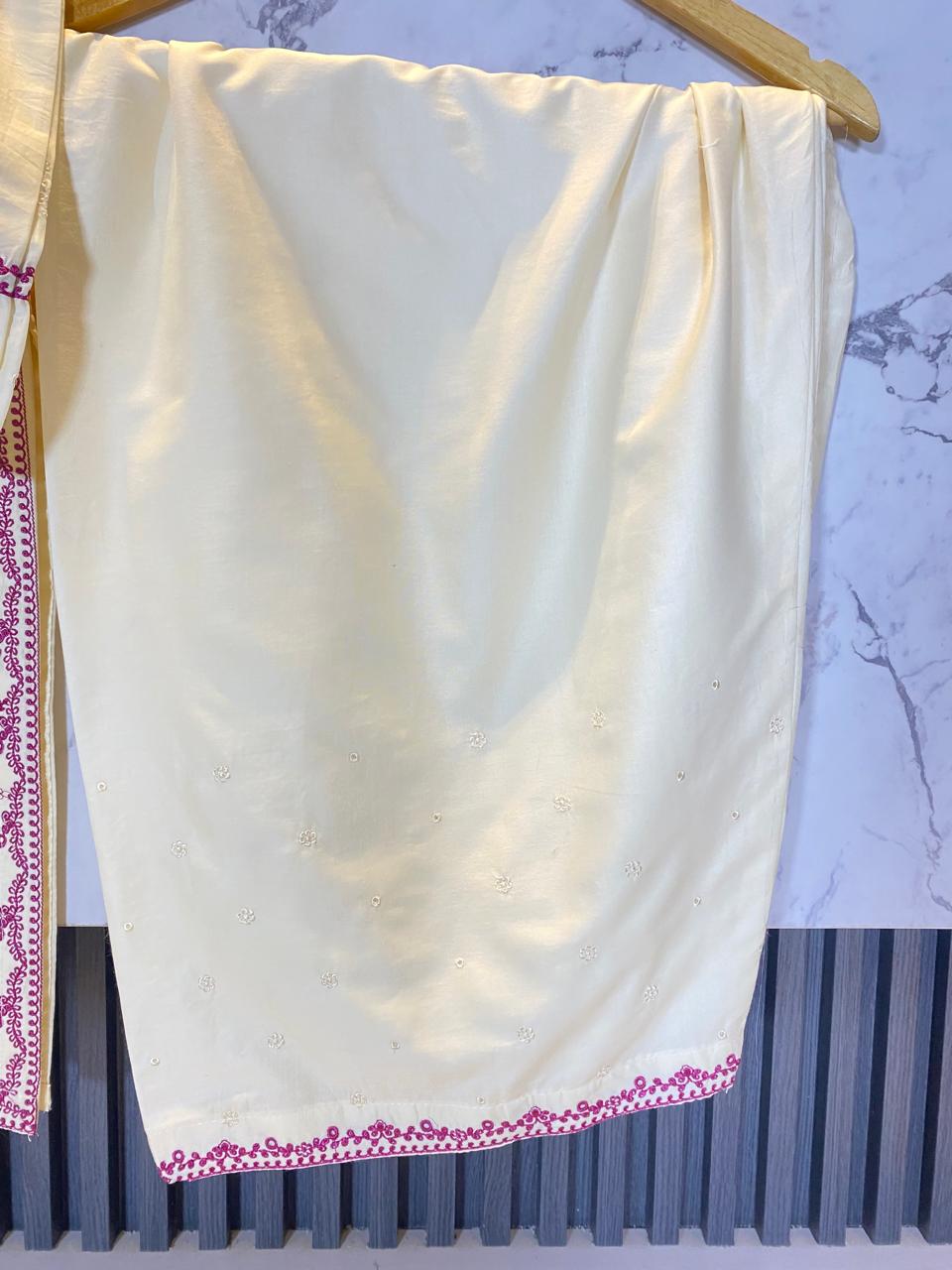 2 Piece – Embroidered Lawn Suit with Farshi Shalwar