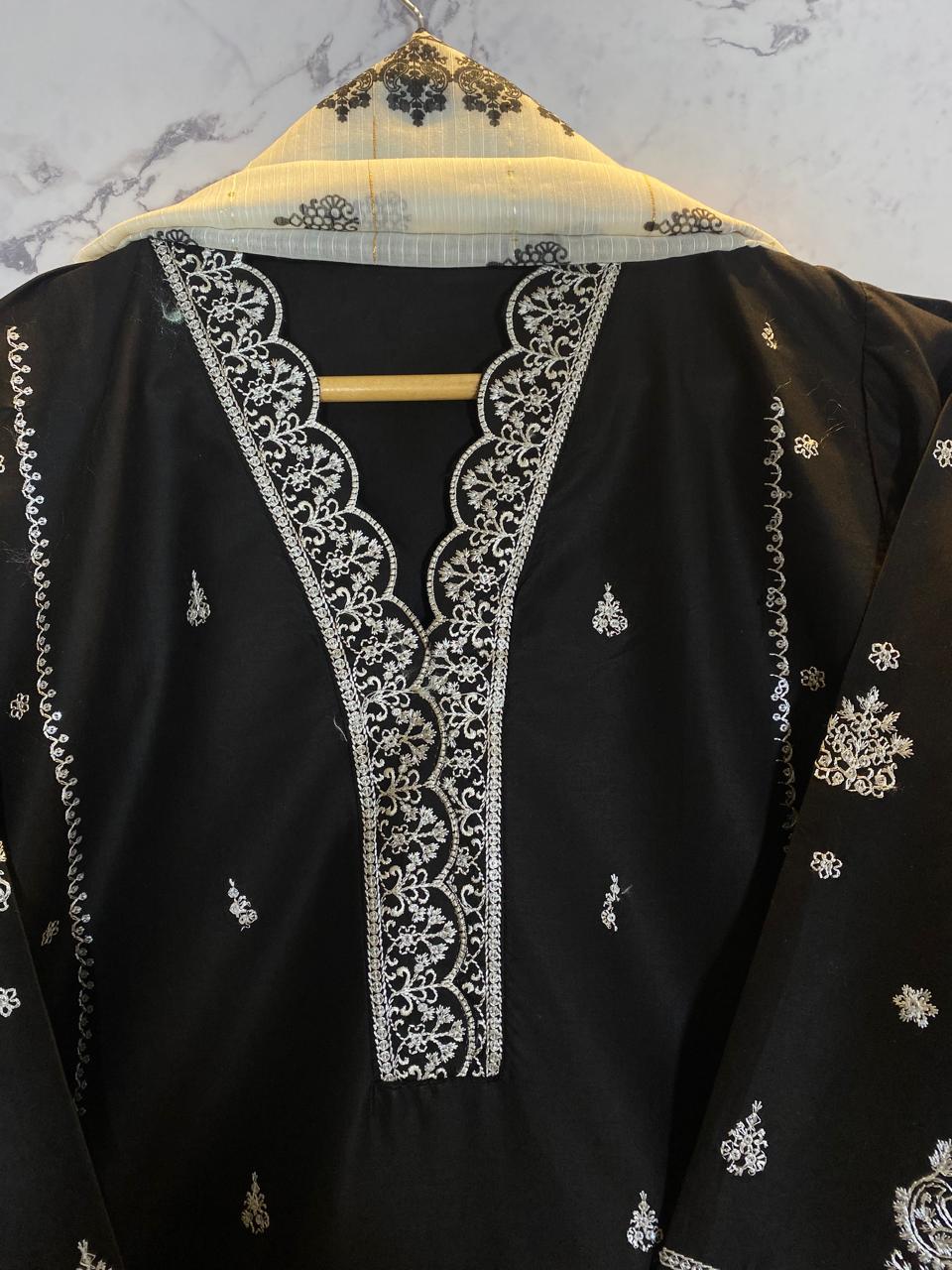 3 PIECE - EMBROIDERED LAWN SUIT
