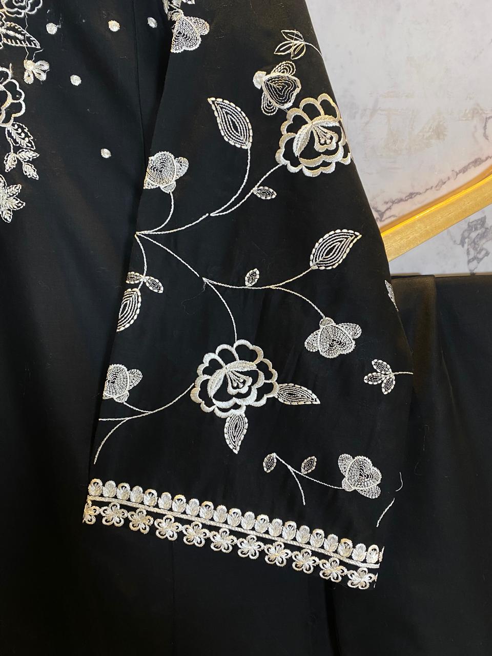 2 Piece – Embroidered Lawn Suit with Farshi Shalwar