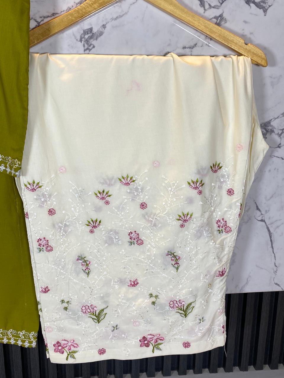 2 Piece – Embroidered Lawn Suit with Farshi Shalwar