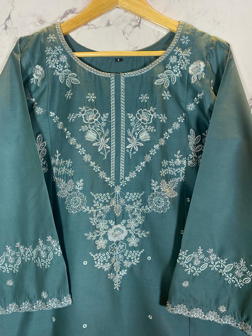 2 Piece – Embroidered Lawn Suit with Farshi Shalwar