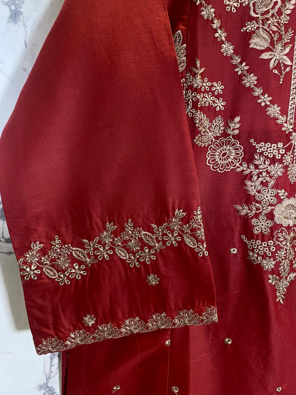 2 Piece – Embroidered Lawn Suit with Farshi Shalwar